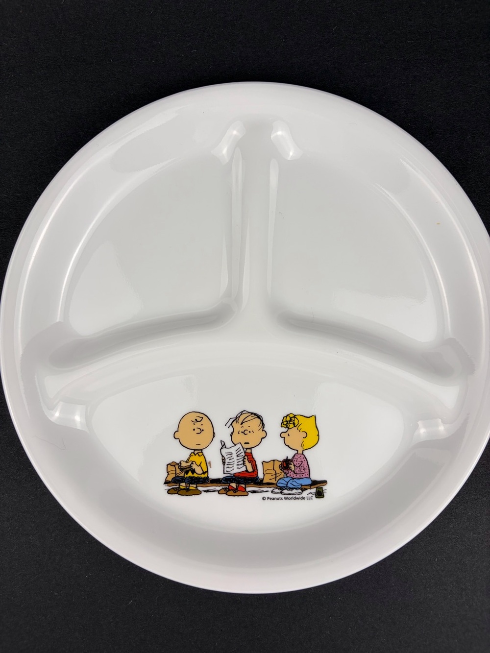 Corelle Peanuts Kids Divided Plate 8.5 in Made in USA, Charlie Brown Lucy Linus